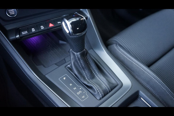 Audi Q3 35 TFSI 3x S-Line Black Optik AUTOMAAT-AMBIANCE-AUDI SOUND-CAMERA-DRIVE SELECT-ELEKTR STOELEN-KEYLESS-MATRIX-TREKHAAK