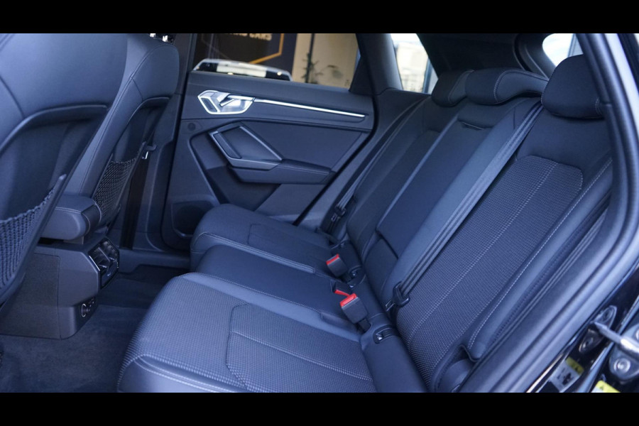 Audi Q3 35 TFSI 3x S-Line Black Optik AUTOMAAT-AMBIANCE-AUDI SOUND-CAMERA-DRIVE SELECT-ELEKTR STOELEN-KEYLESS-MATRIX-TREKHAAK