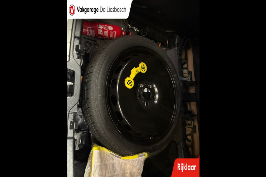 Volvo XC40 1.5 T4 Recharge R-Design / pano / leer / navi / Harman Kardon / trekhaak