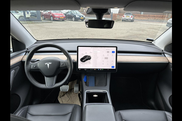 Tesla Model Y Performance AWD 75 kWh VAN: €39.900,- VOOR: €37.877,- UW EINDEJAARSVOORDEEL: €2.023,-| AUTOPILOT| VOLLEDIGE FABRIEKSGARANTIE T/M 6-2026/80.000KM | AANDRIJFLIJN EN ACCU GARANTIE T/M 12-2030 of 192.000km