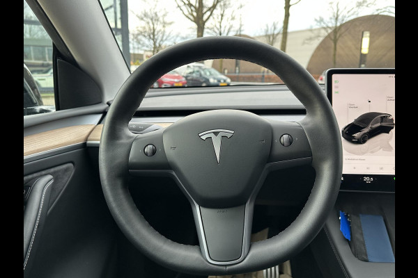 Tesla Model Y Performance AWD 75 kWh VAN: €39.900,- VOOR: €37.877,- UW EINDEJAARSVOORDEEL: €2.023,-| AUTOPILOT| VOLLEDIGE FABRIEKSGARANTIE T/M 6-2026/80.000KM | AANDRIJFLIJN EN ACCU GARANTIE T/M 12-2030 of 192.000km