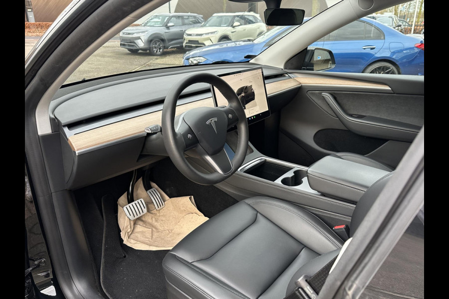 Tesla Model Y Performance AWD 75 kWh VAN: €39.900,- VOOR: €37.877,- UW EINDEJAARSVOORDEEL: €2.023,-| AUTOPILOT| VOLLEDIGE FABRIEKSGARANTIE T/M 6-2026/80.000KM | AANDRIJFLIJN EN ACCU GARANTIE T/M 12-2030 of 192.000km