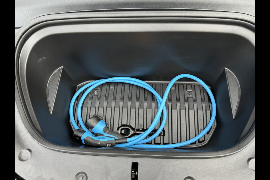 Tesla Model Y Performance AWD 75 kWh VAN: €39.900,- VOOR: €37.877,- UW EINDEJAARSVOORDEEL: €2.023,-| AUTOPILOT| VOLLEDIGE FABRIEKSGARANTIE T/M 6-2026/80.000KM | AANDRIJFLIJN EN ACCU GARANTIE T/M 12-2030 of 192.000km