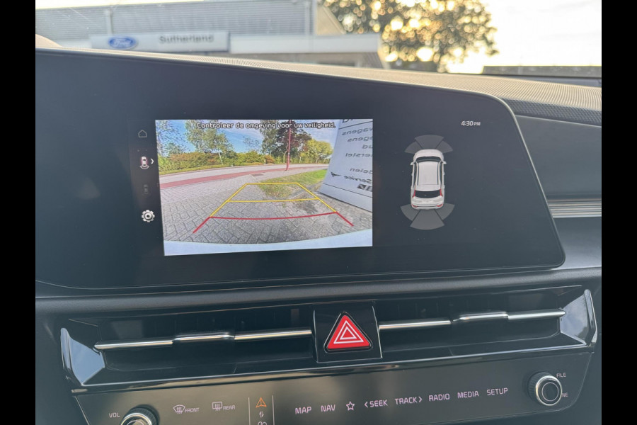 Kia Niro 1.6 GDi PHEV DynamicLine | Stoelverwarming | Adaptieve Cruise control | Bekleding in stof/lederlook | Achteruitrijcamera | Elek Achterklep