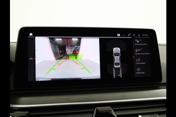 BMW 5 Serie 518D M-SPORT SEDAN + NAPPA LEDEREN COMFORTZETELS | TREKHAAK | H/K | HEAD-UP | SFEERVERLICHTING