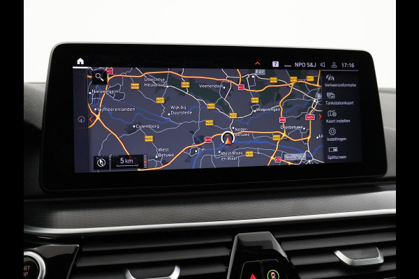 BMW 5 Serie 518D M-SPORT SEDAN + NAPPA LEDEREN COMFORTZETELS | TREKHAAK | H/K | HEAD-UP | SFEERVERLICHTING