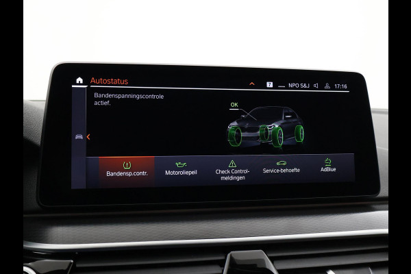 BMW 5 Serie 518D M-SPORT SEDAN + NAPPA LEDEREN COMFORTZETELS | TREKHAAK | H/K | HEAD-UP | SFEERVERLICHTING