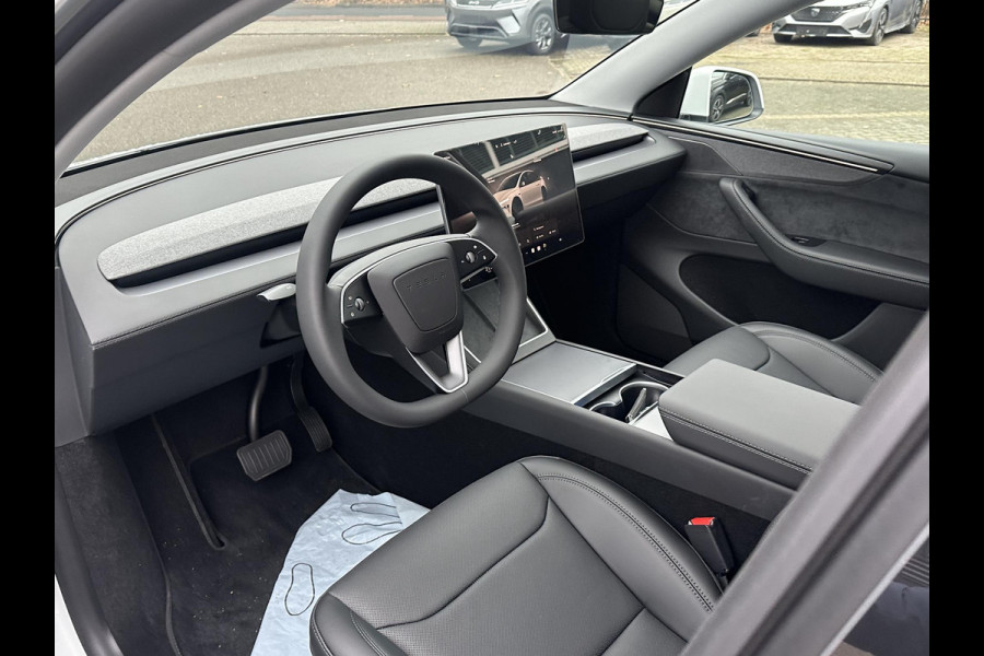 Tesla Model Y Premium Long Range AWD 75 kWh NIEUWE AUTO | AUTOPILOT| VOLLEDIGE TESLA GARANTIE T/M 12/2029 OF 80.000KM| DE HOOGVOLTACCU EN AANDRIJFLIJN TOT 2033 of 192.000KM |
