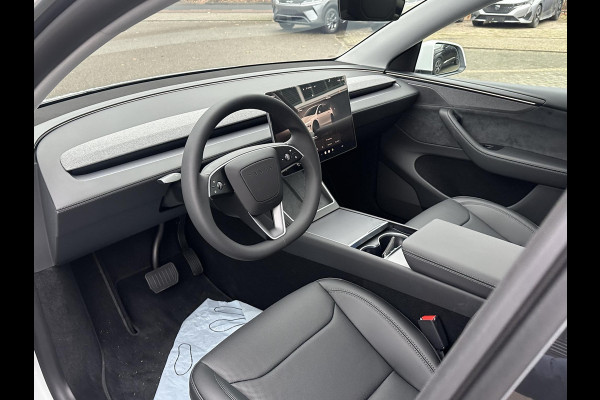 Tesla Model Y Premium Long Range AWD 75 kWh NIEUWE AUTO | AUTOPILOT| VOLLEDIGE TESLA GARANTIE T/M 12/2029 OF 80.000KM| DE HOOGVOLTACCU EN AANDRIJFLIJN TOT 2033 of 192.000KM |