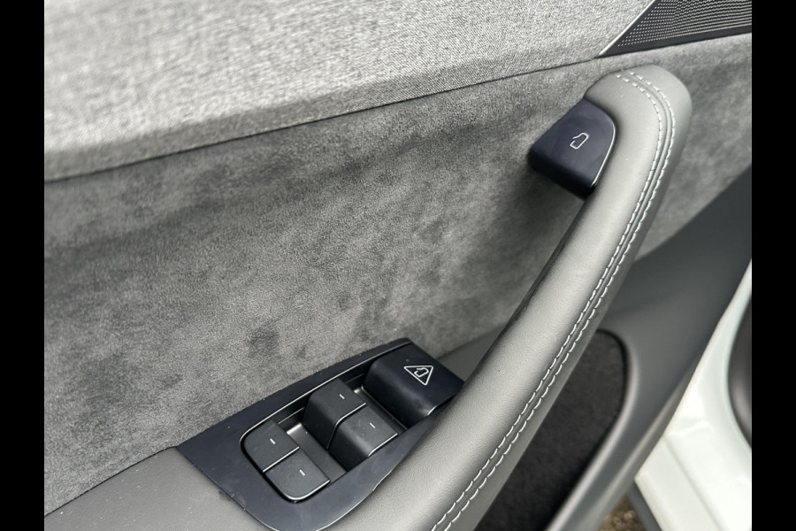 Tesla Model Y Premium Long Range AWD 75 kWh NIEUWE AUTO | AUTOPILOT| VOLLEDIGE TESLA GARANTIE T/M 12/2029 OF 80.000KM| DE HOOGVOLTACCU EN AANDRIJFLIJN TOT 2033 of 192.000KM |