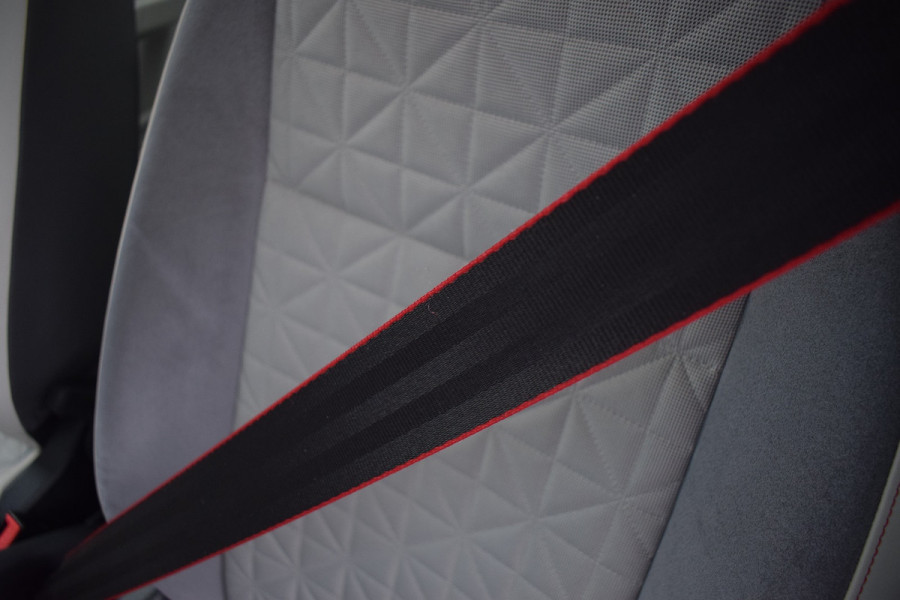 Volkswagen up! 1.0 TSI 90pk Beats | Pano | Cruise | Camera