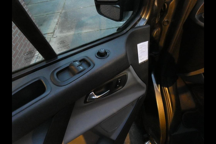 Ford Transit Custom 290 2.0 TDCI L1H1* Limited* navi/camera*