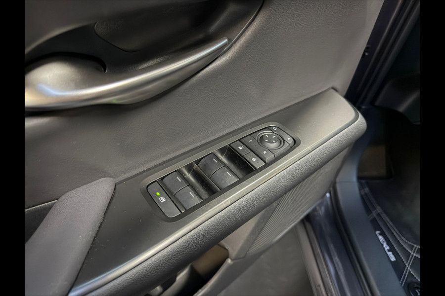 Lexus UX 300e Business Line 73 kWh | 1927KM | Nieuwe Auto | 06-2025 | Camera | Alcantara | SOH 100%
