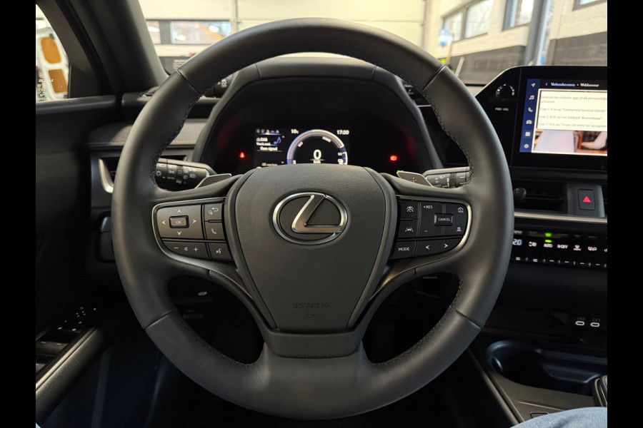 Lexus UX 300e Business Line 73 kWh | 1927KM | Nieuwe Auto | 06-2025 | Camera | Alcantara | SOH 100%