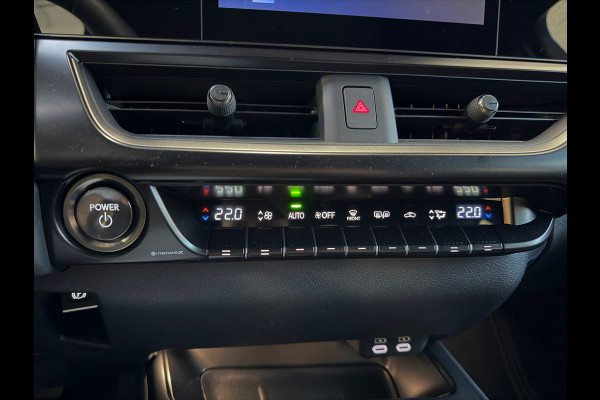 Lexus UX 300e Business Line 73 kWh | 1927KM | Nieuwe Auto | 06-2025 | Camera | Alcantara | SOH 100%