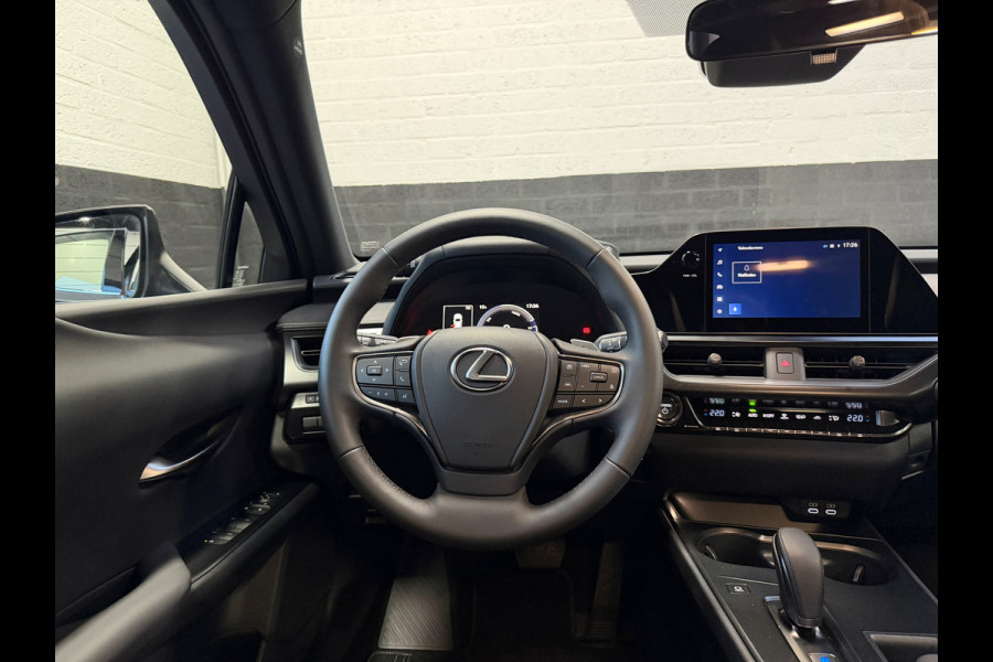 Lexus UX 300e Business Line 73 kWh | 1927KM | Nieuwe Auto | 06-2025 | Camera | Alcantara | SOH 100%