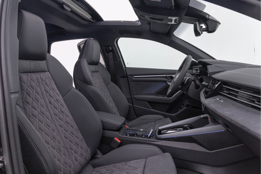 Audi A3 Sportback 45 TFSI-e 272pk Competition Pano S-stoelen SONOS S-line Matrix ACC
