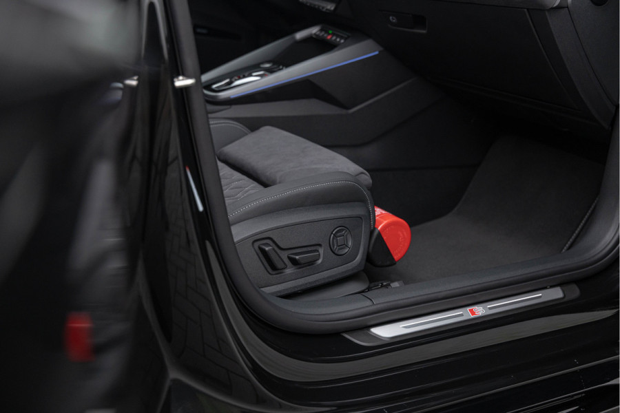 Audi A3 Sportback 45 TFSI-e 272pk Competition Pano S-stoelen SONOS S-line Matrix ACC