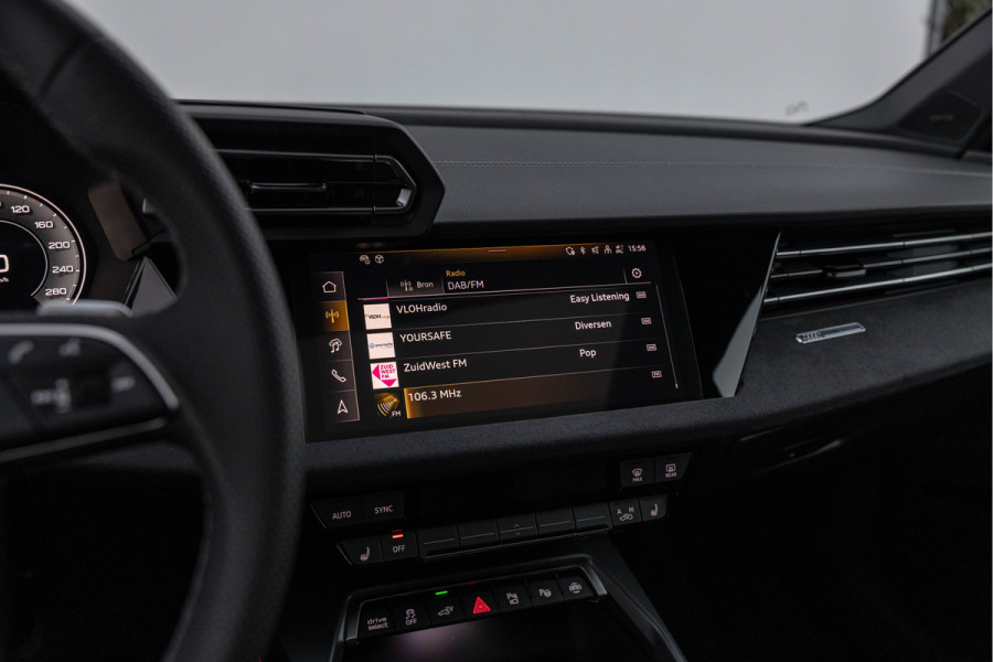 Audi A3 Sportback 45 TFSI-e 272pk Competition Pano S-stoelen SONOS S-line Matrix ACC