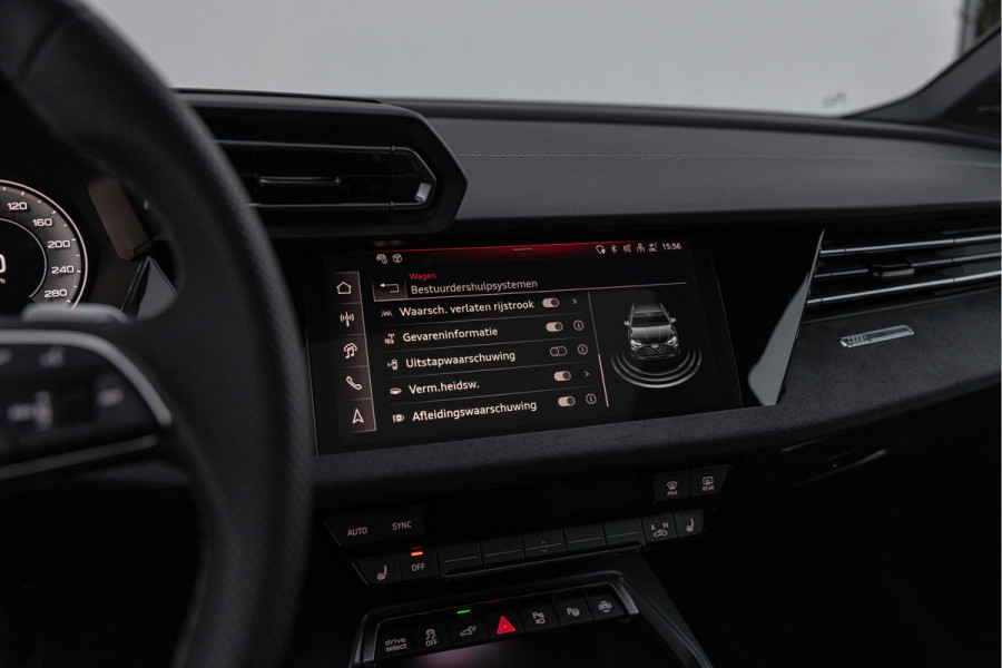 Audi A3 Sportback 45 TFSI-e 272pk Competition Pano S-stoelen SONOS S-line Matrix ACC