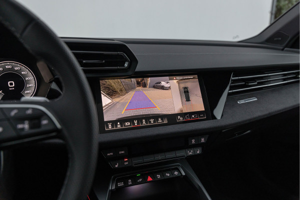 Audi A3 Sportback 45 TFSI-e 272pk Competition Pano S-stoelen SONOS S-line Matrix ACC