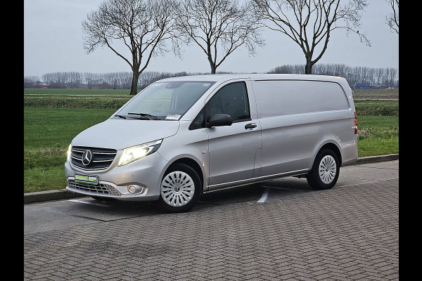 Mercedes-Benz Vito 119 CDI LED Trekhaak Parkeersensoren Automaat Airco Cruise Achterdeuren 3 Zits Euro6 190 PK!