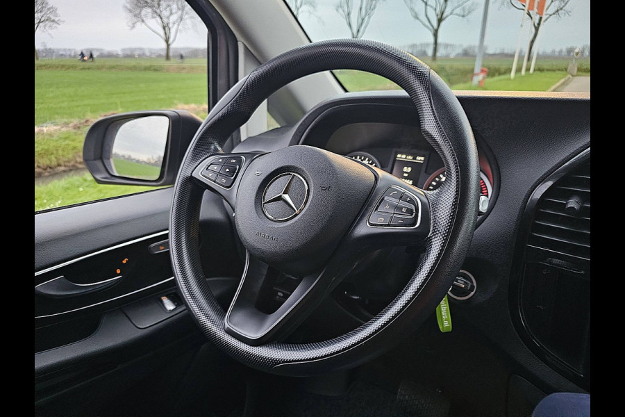 Mercedes-Benz Vito 119 CDI LED Trekhaak Parkeersensoren Automaat Airco Cruise Achterdeuren 3 Zits Euro6 190 PK!