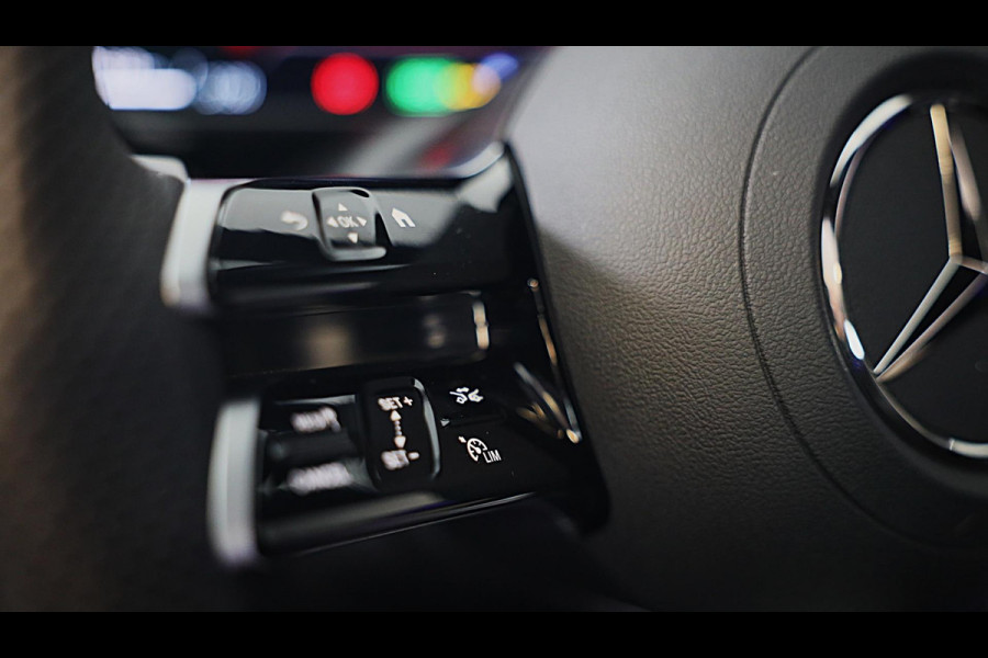 Mercedes-Benz E-Klasse 400 e 4MATIC AMG 53 Look / Hyperscreen / Massage / Burmester 4D / 360 Camera / Leder / Pano / 20 Inch