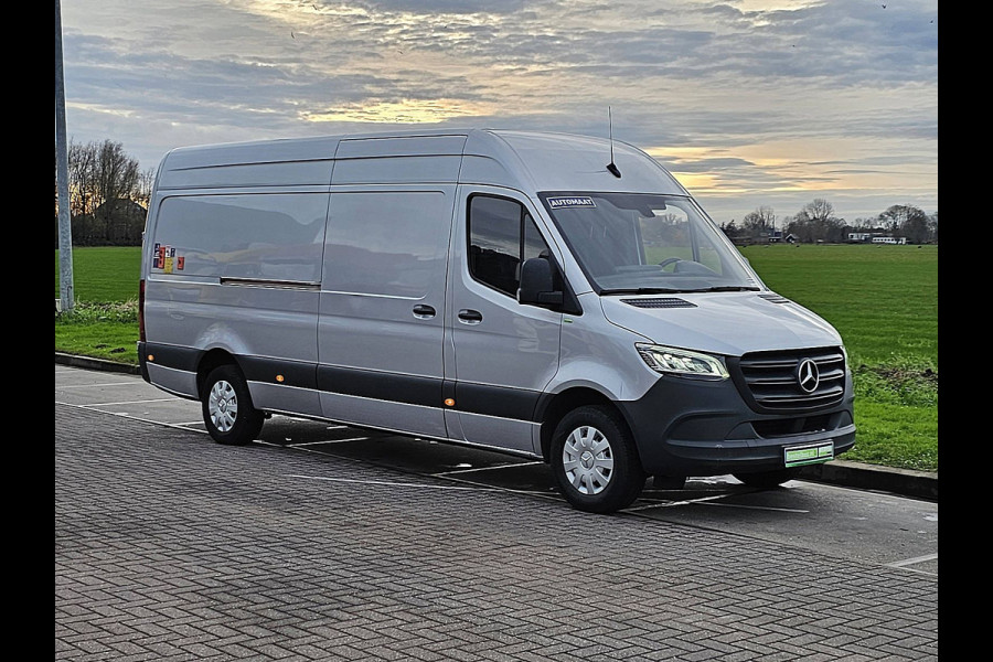 Mercedes-Benz Sprinter 317 L3H2 LAADKLEP, automaat, airco, navi, mbux, LED, camera