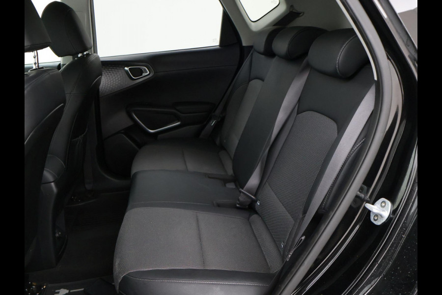 Kia e-Soul 64 kWh AUT. + HARMAN/KARDON | CAMERA | SFEERVERL. | ADAPTIVE CRUISE | STUURVERW. | STOELVERWARMING