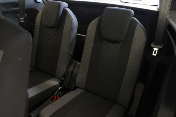 Peugeot 5008 1.2 PureTech Active Pack |Navi|Camera|