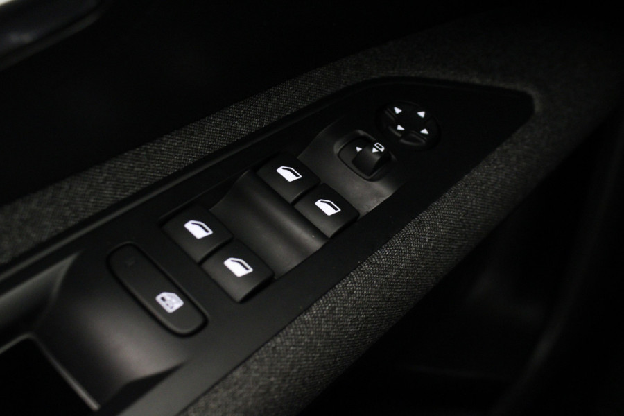 Peugeot 5008 1.2 PureTech Active Pack Business |Trekhaak|Camera|Navi|