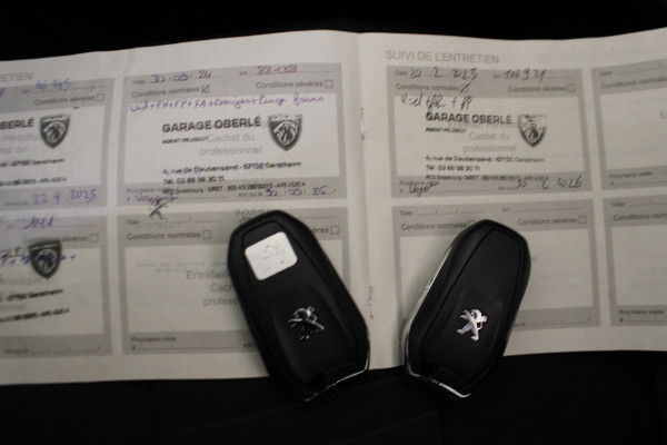 Peugeot 5008 1.2 PureTech Active Pack Business |Trekhaak|Camera|Navi|