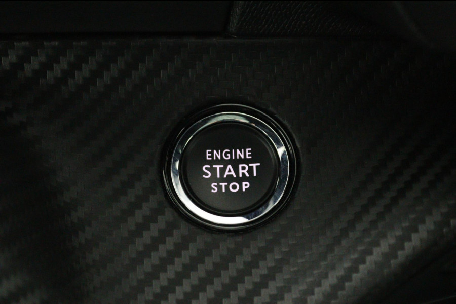 Peugeot 208 1.2 GT-Line*AUTOM.*ECC*ACC*NAVI*PANO*CARPLAY*