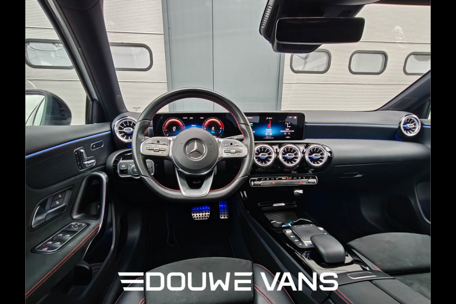 Mercedes-Benz A-Klasse 250e Sedan AMG Panorama Memory Night Pakket
