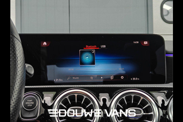 Mercedes-Benz A-Klasse 250e Sedan AMG Panorama Memory Night Pakket