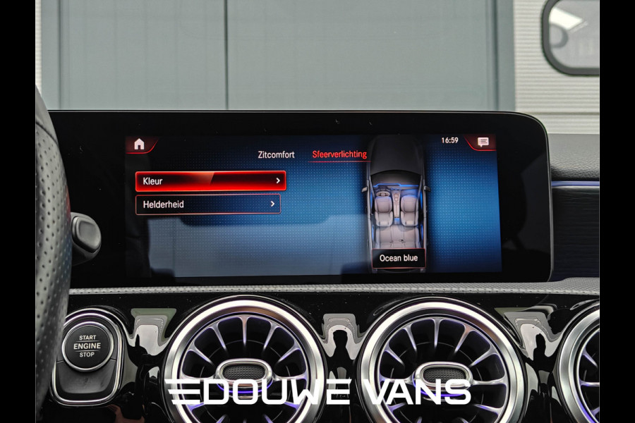 Mercedes-Benz A-Klasse 250e Sedan AMG Panorama Memory Night Pakket