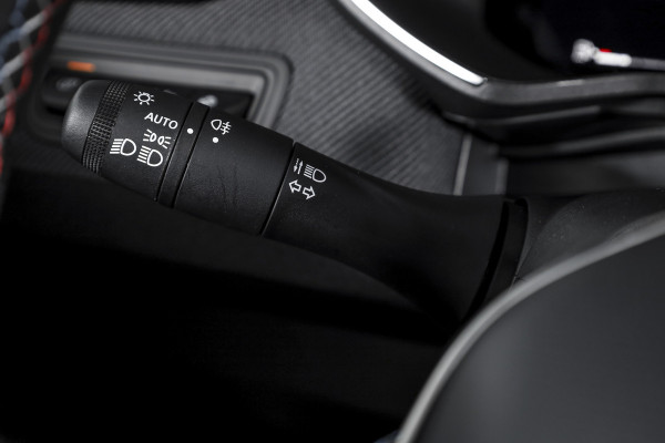 Renault Clio 1.0 TCe 90 GPF esprit Alpine | Dig. Cockpit | Adapt. Cruise | Stoel-+stuurverw. | PDC | Camera | NAV+App. Connect | ECC | 17" LM | 2328