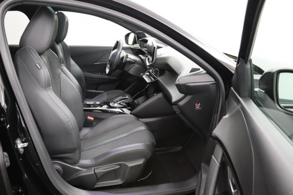 Peugeot 208 1.2 GT-Line*AUTOM.*ECC*ACC*NAVI*PANO*CARPLAY*