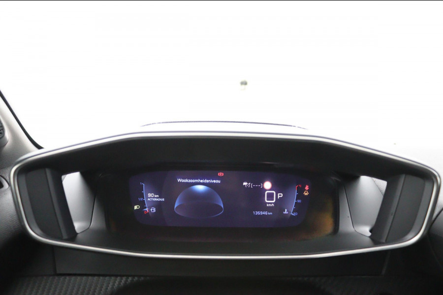Peugeot 208 1.2 GT-Line*AUTOM.*ECC*ACC*NAVI*PANO*CARPLAY*