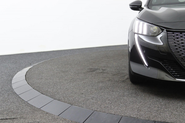 Peugeot 208 1.2 GT-Line*AUTOM.*ECC*ACC*NAVI*PANO*CARPLAY*