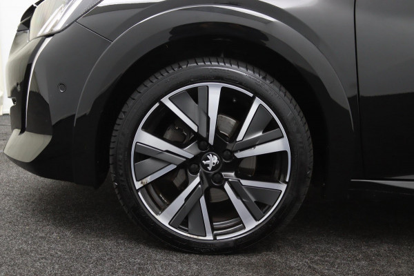 Peugeot 208 1.2 GT-Line*AUTOM.*ECC*ACC*NAVI*PANO*CARPLAY*