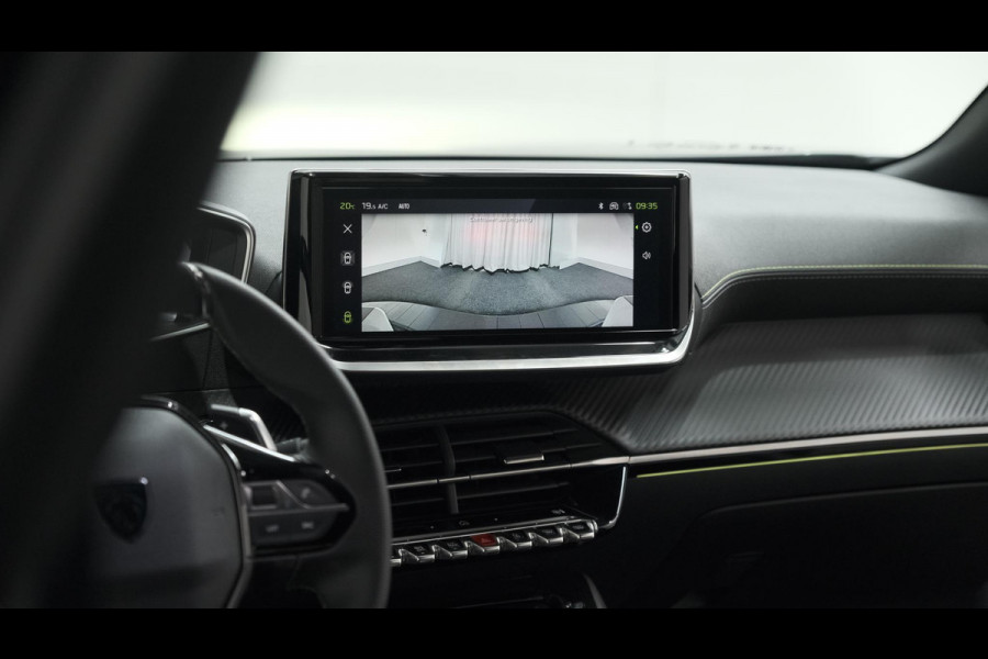 Peugeot 2008 PureTech 130 EAT8 GT | 360 Camera | Adaptieve Cruise Control | Dodehoekdetectie | Navigatie