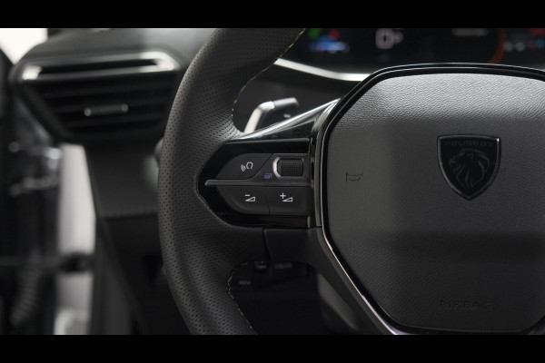 Peugeot 2008 PureTech 130 EAT8 GT | 360 Camera | Adaptieve Cruise Control | Dodehoekdetectie | Navigatie