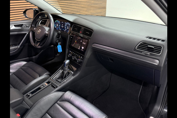 Volkswagen e-Golf | Leder | Stoelverwarming | Camera | Navigatie | Adaptive Cruise Control | Parkeersensoren voor