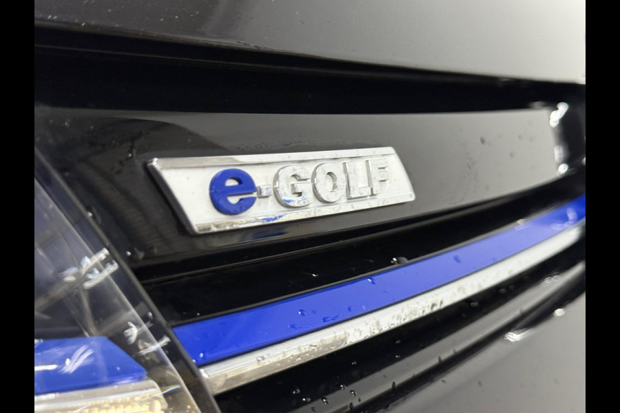 Volkswagen e-Golf | Leder | Stoelverwarming | Camera | Navigatie | Adaptive Cruise Control | Parkeersensoren voor