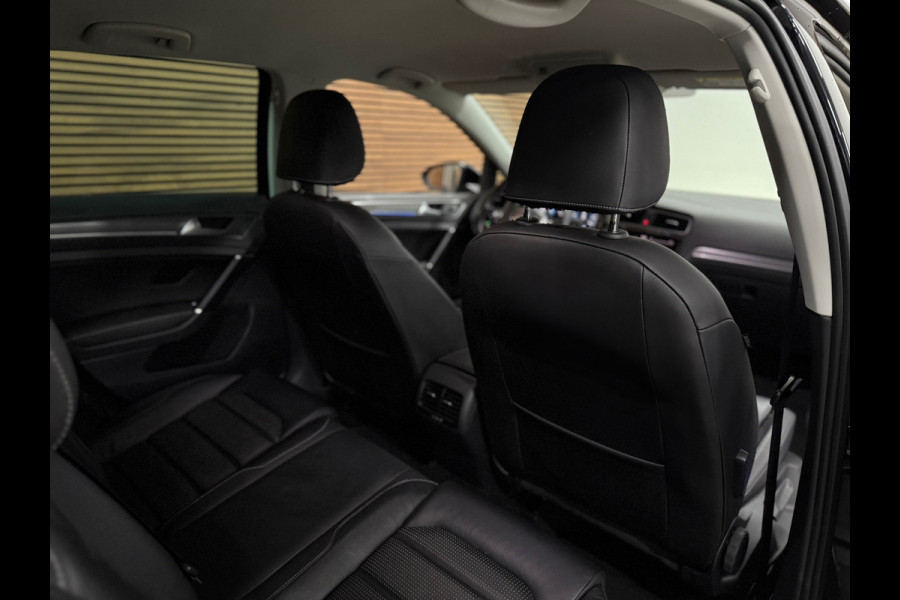 Volkswagen e-Golf | Leder | Stoelverwarming | Camera | Navigatie | Adaptive Cruise Control | Parkeersensoren voor