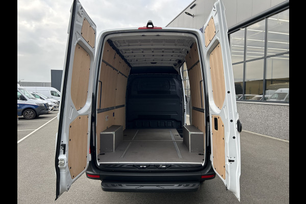 Mercedes-Benz Sprinter 317 CDI L2 H2 Pro Facelift / MBUX / Camera / Geveerde stoel / Cruise control / Airco / 270 Graden achterdeuren