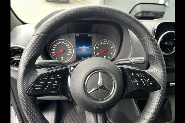 Mercedes-Benz Sprinter 317 CDI L2 H2 Pro Facelift / MBUX / Camera / Geveerde stoel / Cruise control / Airco / 270 Graden achterdeuren
