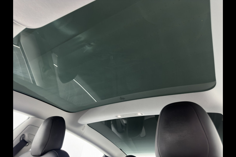 Tesla Model 3 Standard RWD Plus 60 kWh [ 3-Fase ] {SOH-86%} (INCL-BTW) Aut. *PANO | AUTO-PILOT | LEATHER | KEYLESS | FULL-LED | MEMORY-PACK | SURROUND-VIEW | DAB | CARPLAY | DIGI-COCKPIT | LANE-ASSIST | COMFORT-SEATS | 18"ALU*